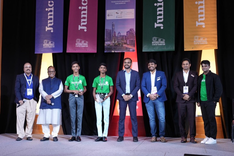 Young Tinkers on stage at the Global Junicorn Summit